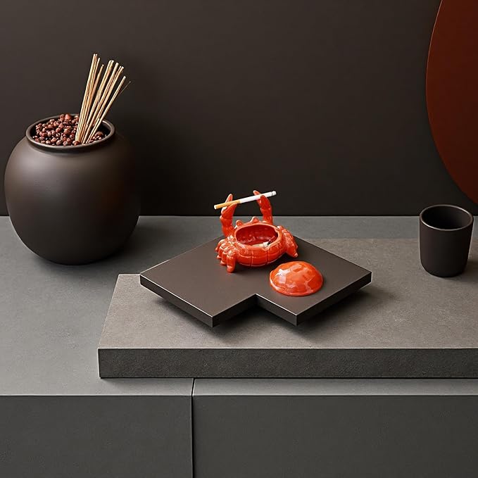 Ashtray with Lid, Windproof Tabletop Ceramic Cigarette Ash Tray for Outside or Inside, Crab Decor