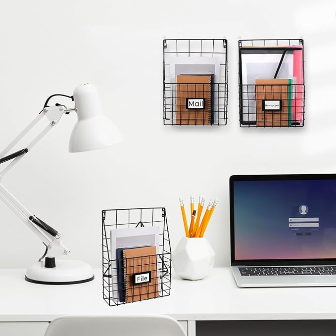 1 Pc Storage Racks, Metal Wire Wall Mounted Magazine Holder, Wall Hanging Organizer holder for Mail Files, Newspapers, Magazines with Tag Slot for Office, Home Organization, Black