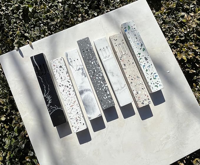 A&S Mezuzot A&S Modern Stone Mezuzah Case Design, Mezuza Cover for Scroll Protection, Easy Peel and Stick Houswarming Gift and Home Blessing (Terrazzo Beige, 5 Inches)
