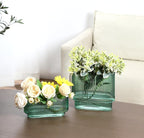 Short Glass Vases, Set of 2 Green Glass Vases for Tulips, Ribbed Vase for Flowers, Modern Small Vase for Living Room, Dining Room, Bathroom, Desk, Shelf, Wedding, Office
